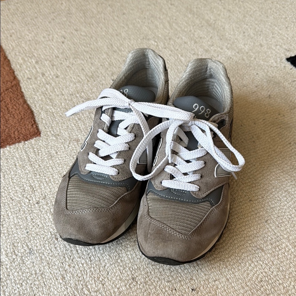 New Balance 998 W10/M8.5 - Great Condition